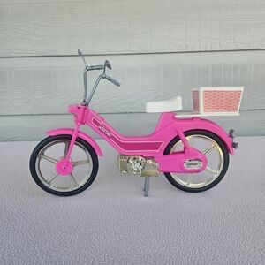 VTG Mattel Barbie Motor Bike Moped #4856 Pink 1983 Basket Mirrors